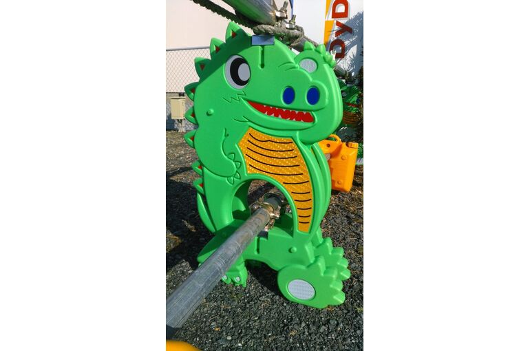 単管バリケード恐竜中